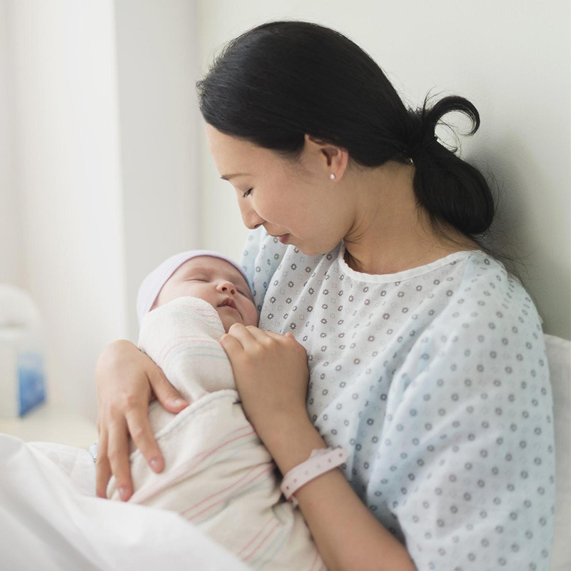 关于大班育儿嫂怎么带孩子（育儿嫂细心呵护宝宝指南）