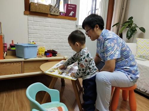 怎样找一个高端保姆阿姨？（高端保姆都具有这几个特点）